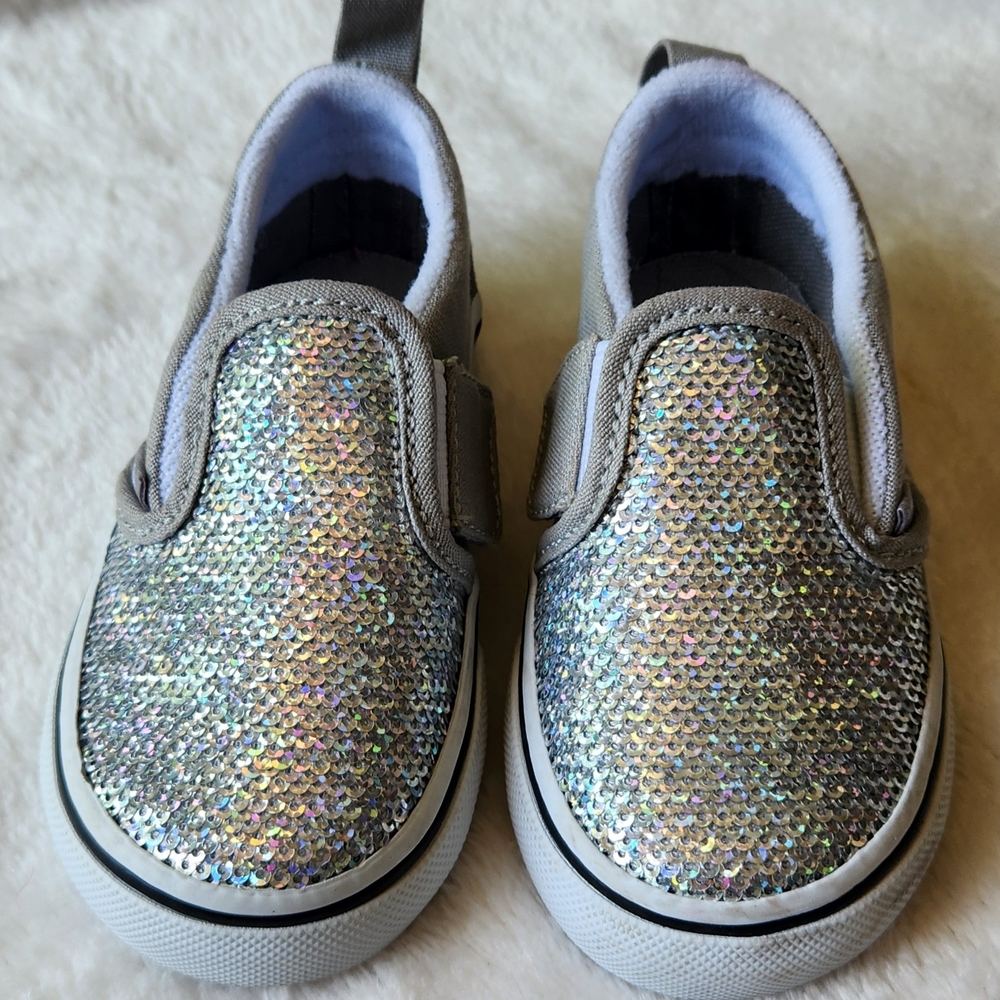 LIKE NEW Vans Silver Sparkly Slip-On Sneakers For Kids